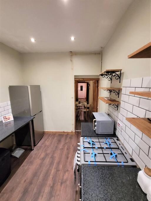 Nice 4-Bedroom Vacation Home With Indoor Fireplace ウェリントン エクステリア 写真